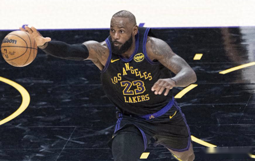 湖人112-108险胜76人 球员评价:2人满分,3人及格,4人崩盘