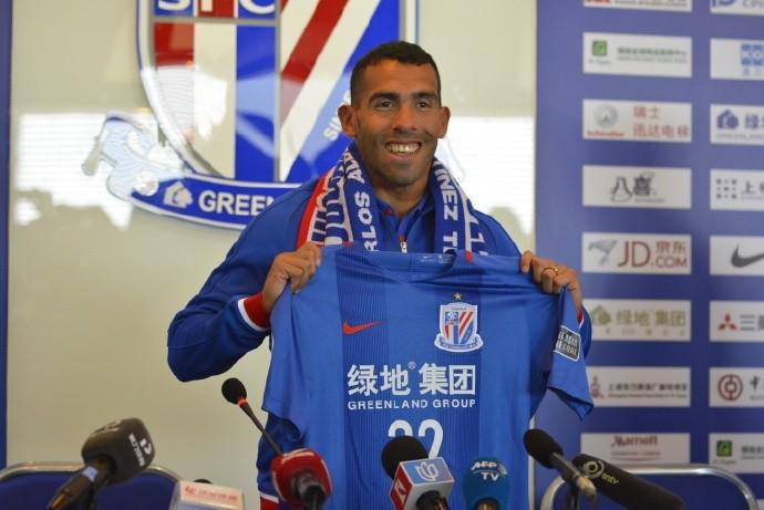 东体：特维斯在申花时训练都由自己决定，波耶特控制不了球队