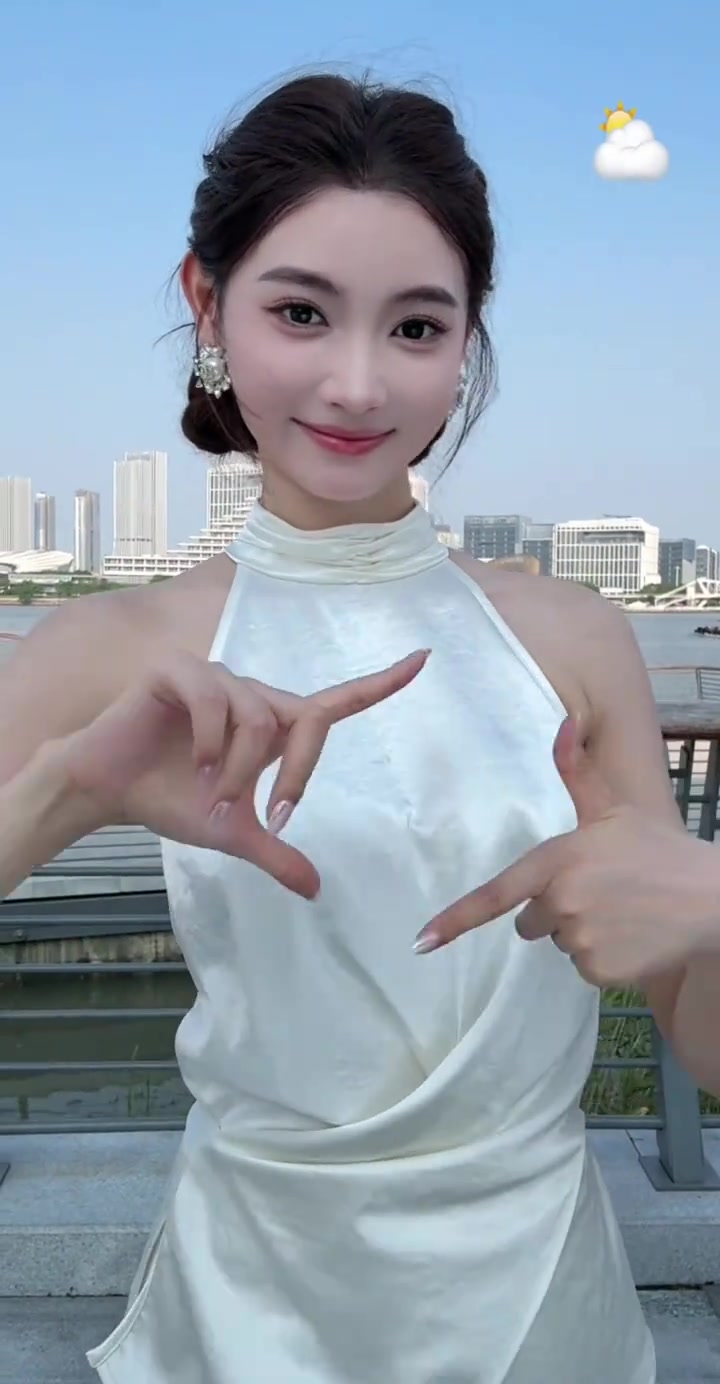 我多看了几眼金佳悦艾伦不会误会吧