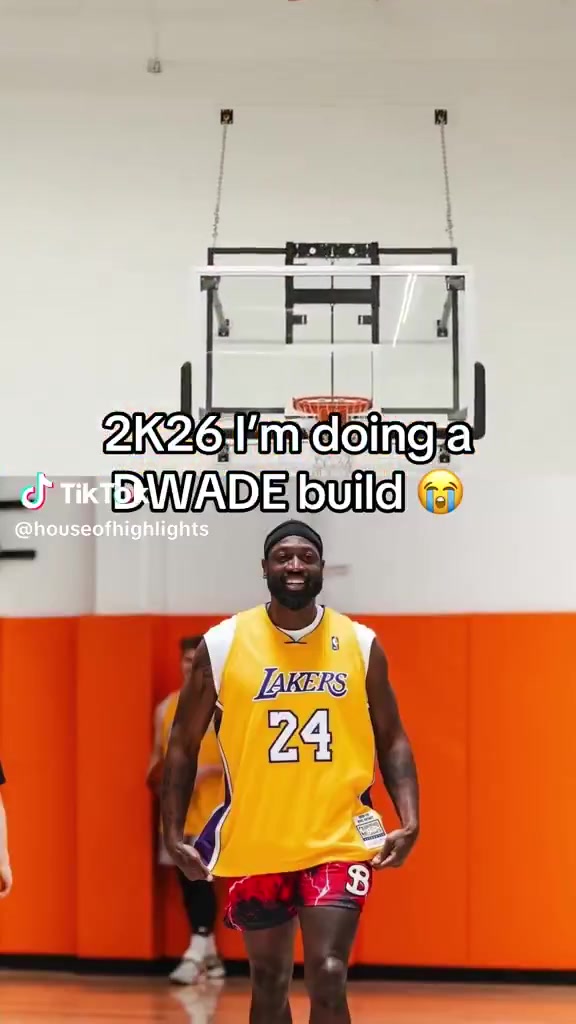 经典啊韦德穿上科比球衣复刻其打板三分绝杀自己名场面