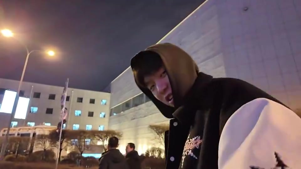 如今被举报YP欠赌债徐杰此前还晒视频恭喜杨瀚森进军NBA