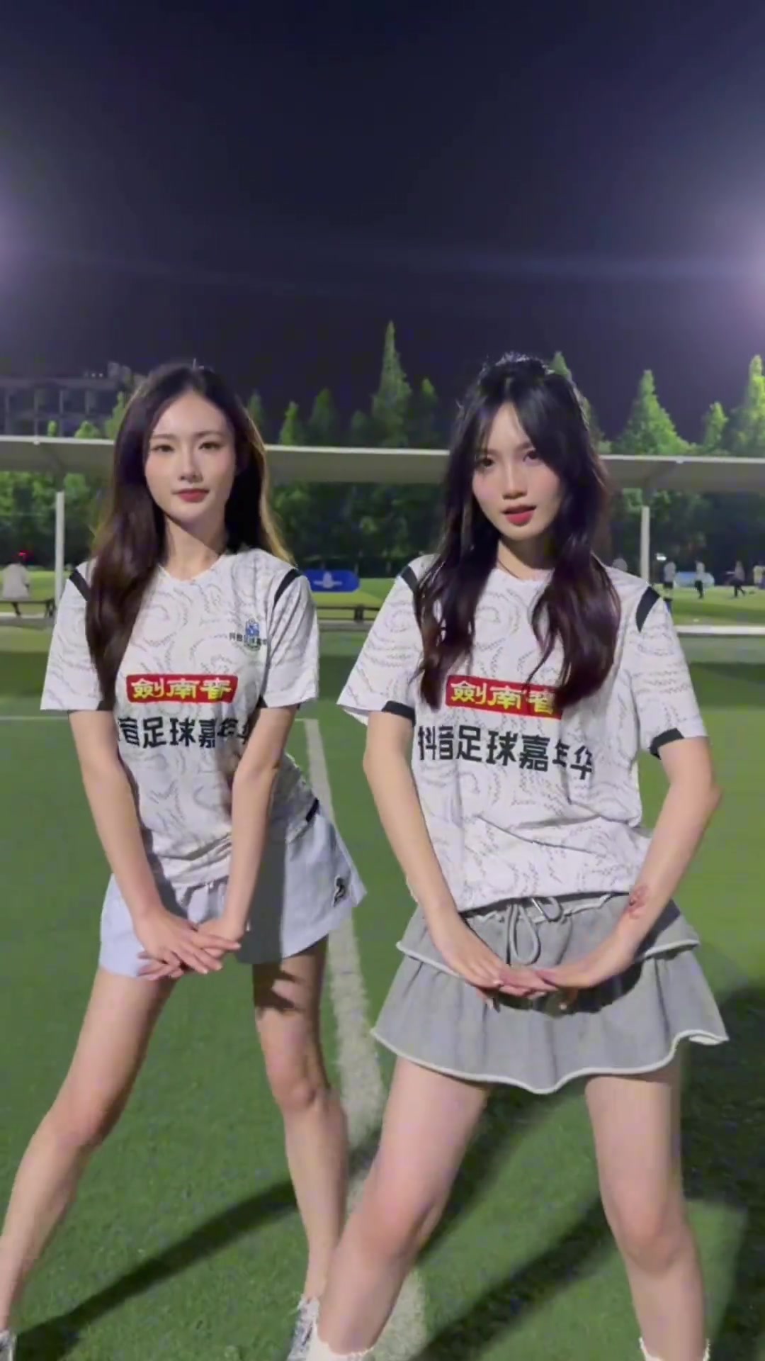 拜仁vs多特胡小凡与云姨终于梦幻联动了