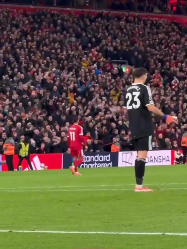 队史第3人萨拉赫打入利物浦生涯第250球率队2-0终结英超4连败