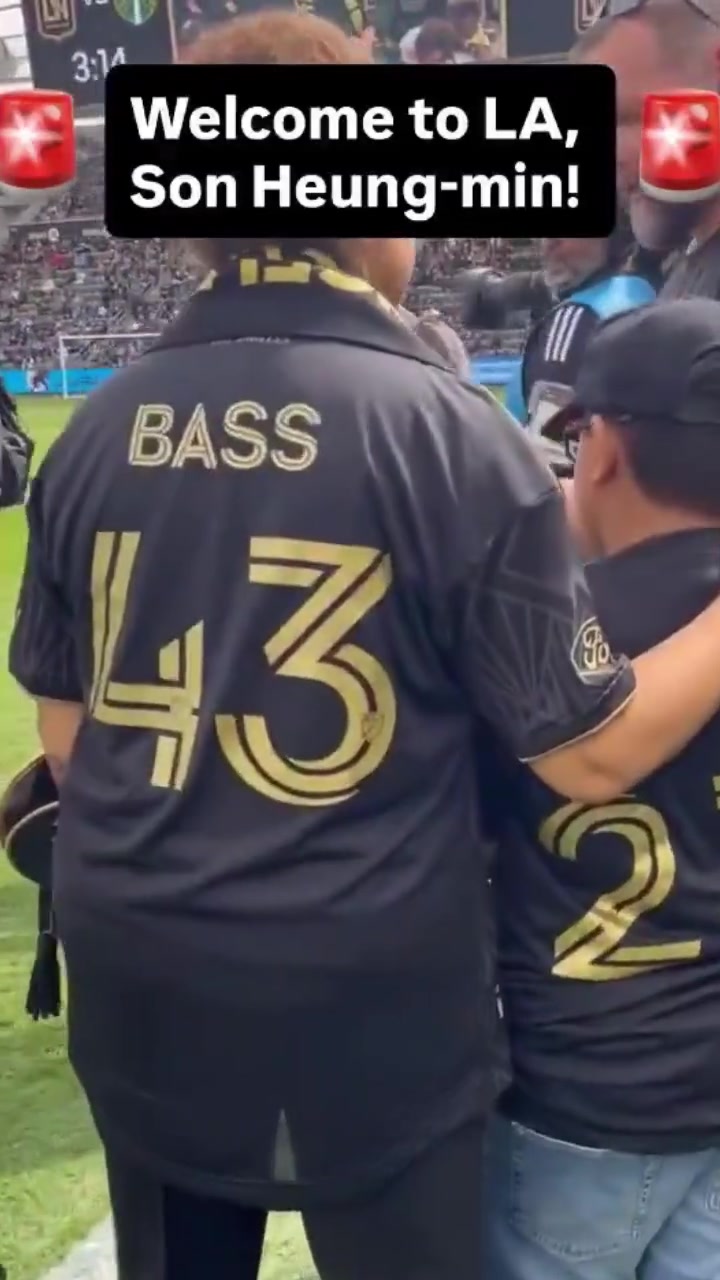 牌面拉满了洛杉矶市长凯伦巴斯欢迎孙兴慜的到来