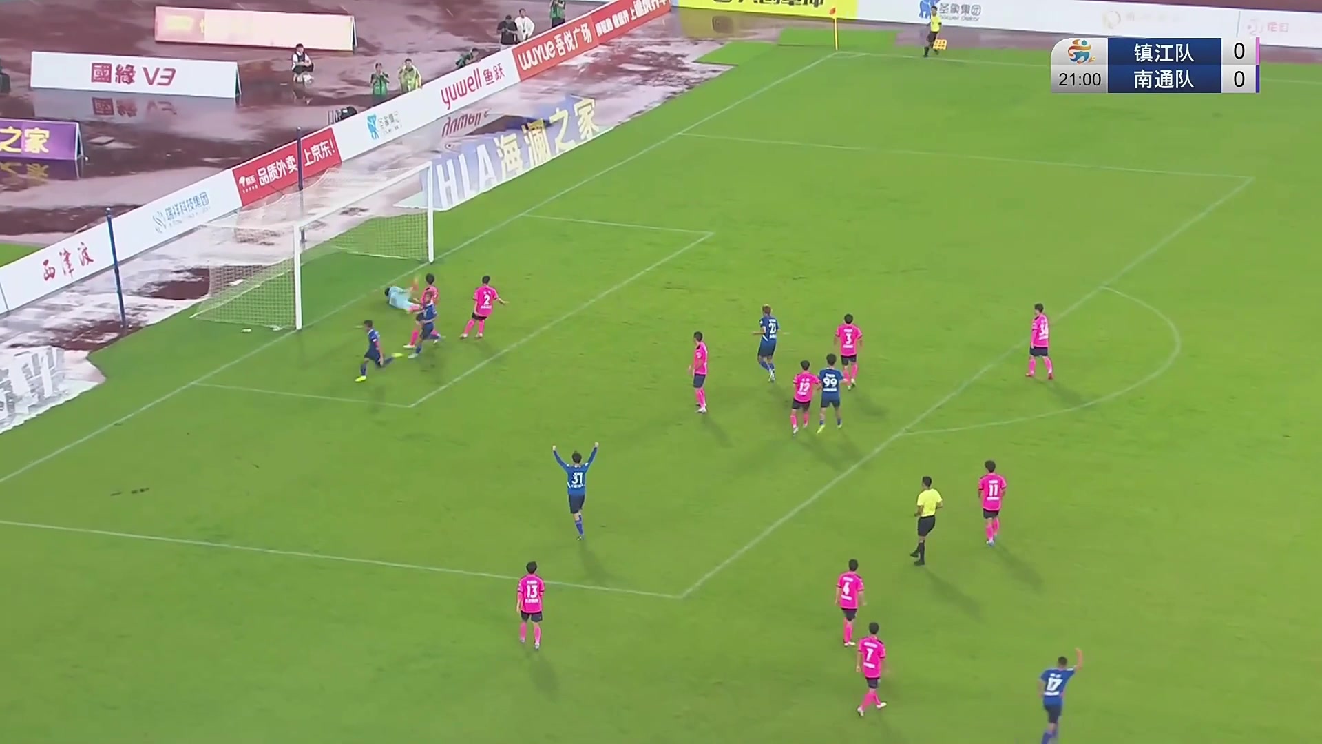 南哥威武南通队李贤成破门后做晚安庆祝致敬库里梅西