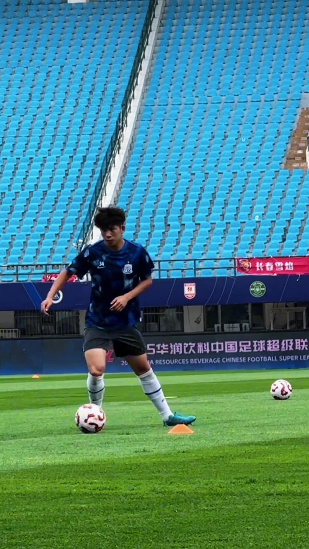 申花大战前气氛欢乐马纳法乱舞韩嘉文阿马杜翻跟斗